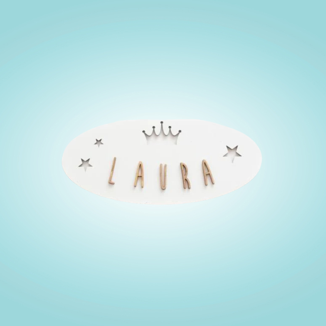 Placa Blanca de Madera Personalizada Corona y estrellas